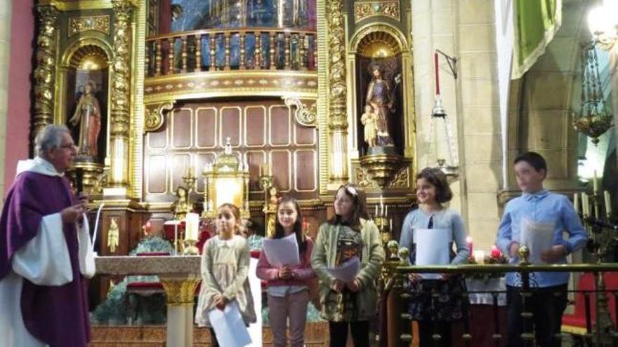 La lectura del pregón en la iglesia parroquial de San Félix.