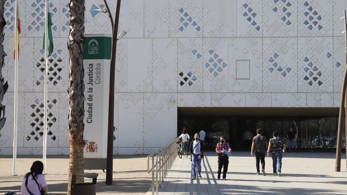 Acceso principal a la Ciudad de la Justicia de Córdoba.