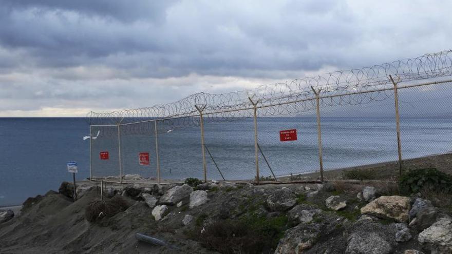 La juez aplica la doctrina Botín y archiva la causa contra 16 guardias civiles del Tarajal