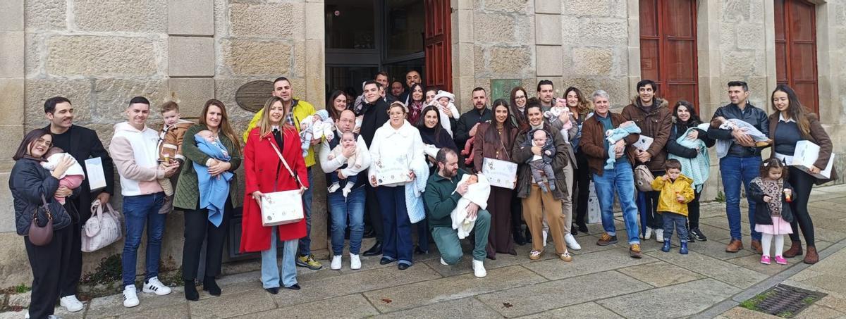 Caixa Benvida a los 22 bebés nacidos a finales de 2025 en Poio | FDV
