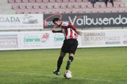 El Zamora consigue la victoria ante el Caudal (Zamora 2 - 1 Caudal)