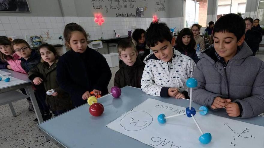 El colegio Turiellos estrena talleres de ciencias