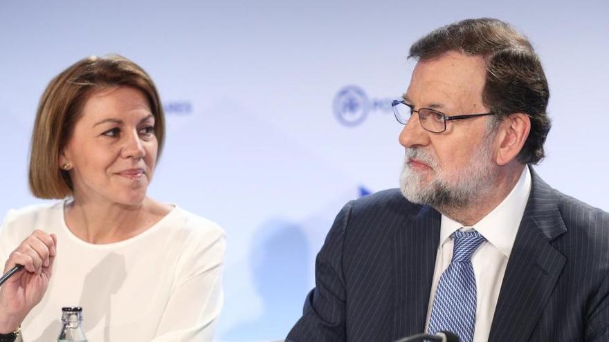 María Dolores de Cospedal y Mariano Rajoy.