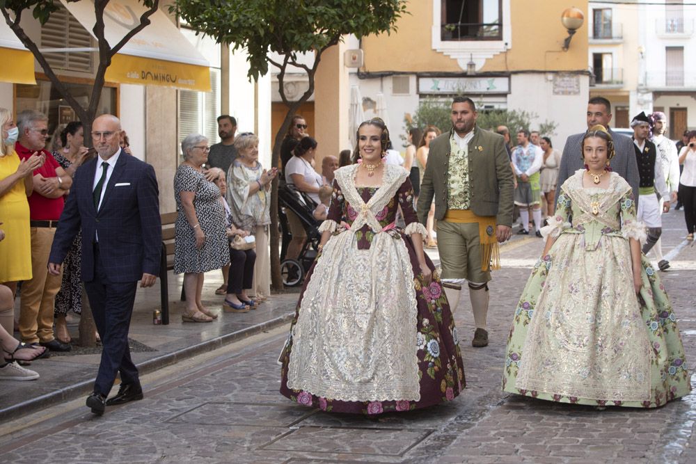 Claudia y Maite son proclamadas las nuevas Falleras Mayores de Sagunt.