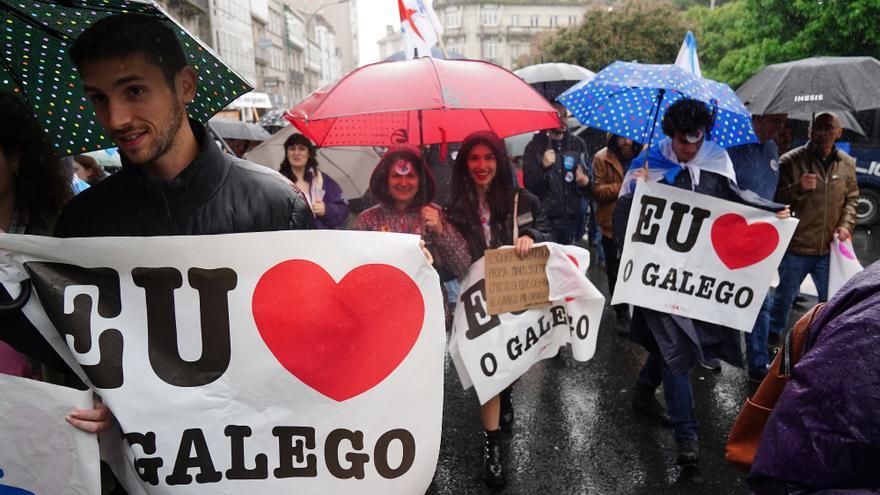 Más de un millar de personas piden a la Xunta un cambio de políticas por &quot;la libertad&quot; del gallego