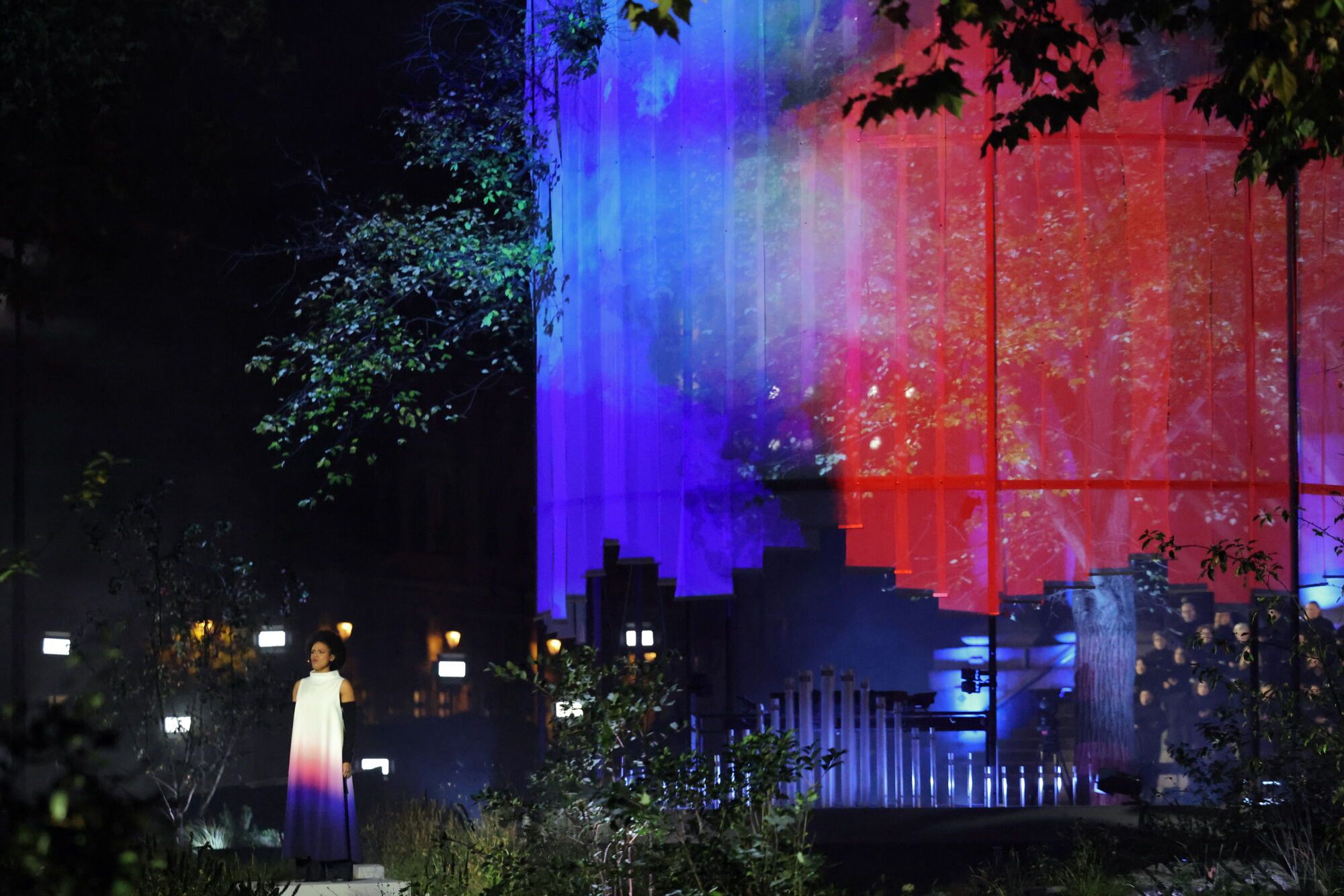 Homenaje a las víctimas de los atentados de Bataclan.
