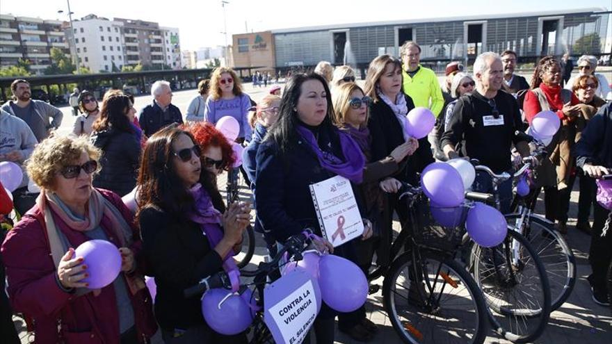 Denuncian los «abusos judiciales» en el juicio por violación a La Manada