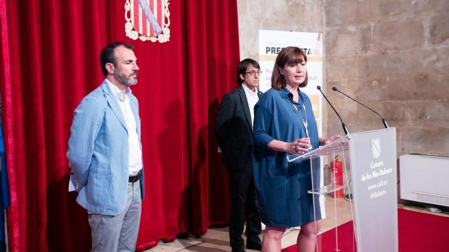 El plan fue presentado ayer por la presidenta Armengol, el vicepresidente Barceló y el conseller Negueruela.