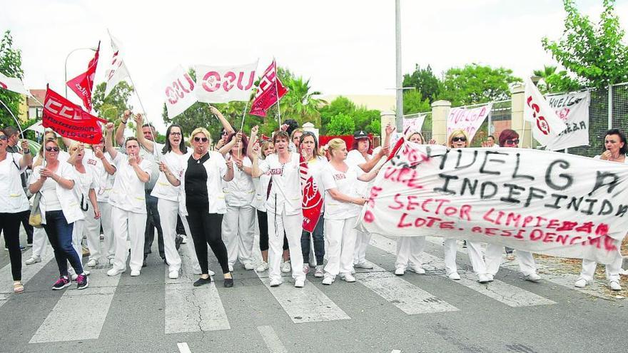 La huelga de la limpieza en los centros del IMAS se convierte en indefinida