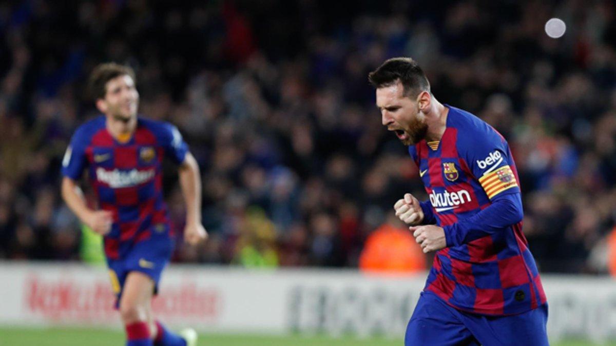 ¡Messi marca el tercero en otra falta magistral! (ES)