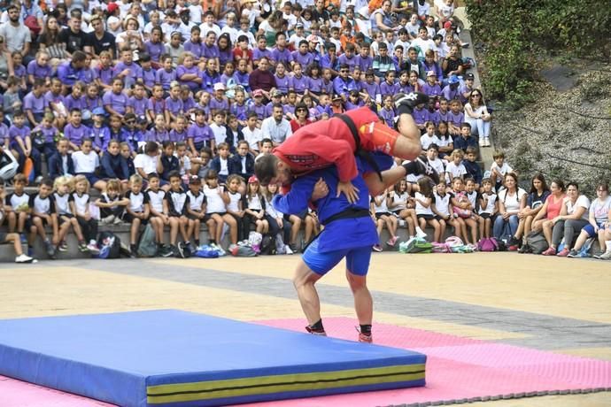 27-09-19 LAS PALMAS DE GRAN CANARIA. . LAS PALMAS DE GRAN CANARIA. Jornada de puertas abiertas de la Policía Nacional en el Parque Juan Pablo II. Fotos: Juan Castro.  | 27/09/2019 | Fotógrafo: Juan Carlos Castro