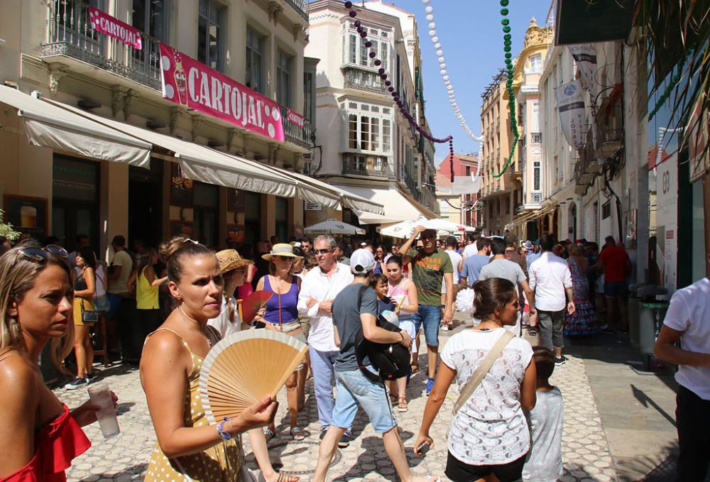 Calles llenas y mucho ambiente en el primer sábado de la feria.