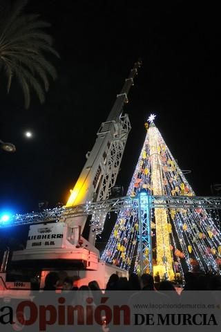 Encendido del Gran Árbol de Navidad de la Plaza Circular de Murcia