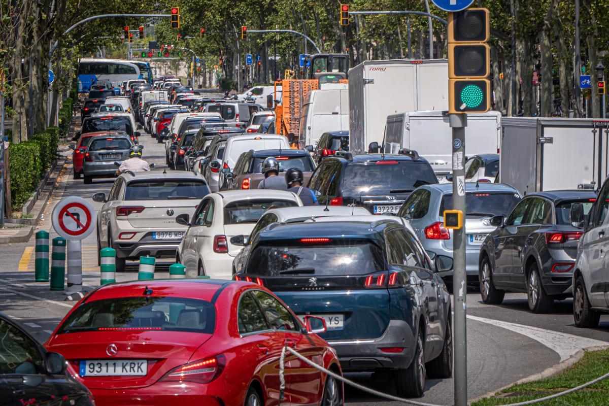 Рост трафика в Испании на выходных перед праздником Конституции