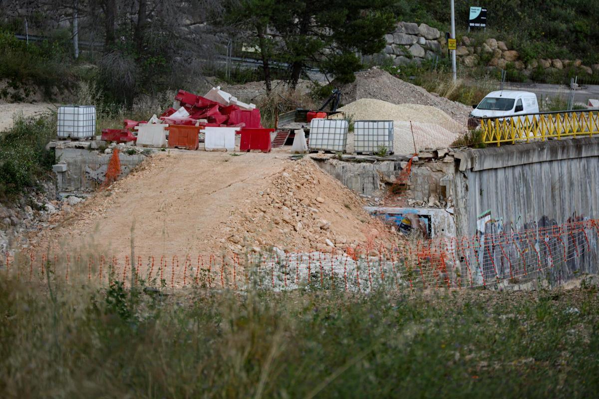 Imágenes de las obras del nuevo acceso al polígono Santiago Payá-Sant Benet