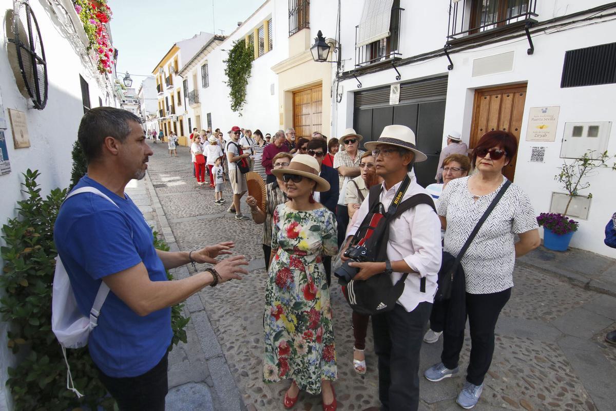 colas patios alcázar viejo san Basilio controladores