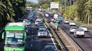 Rosa Dávila pide "mucha paciencia" a los tinerfeños en la TF-5: comienzan tres años de obras del tercer carril entre Guamasa y Los Rodeos