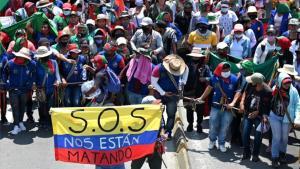 Protestas en Colombia por las masacres y la violencia constante.