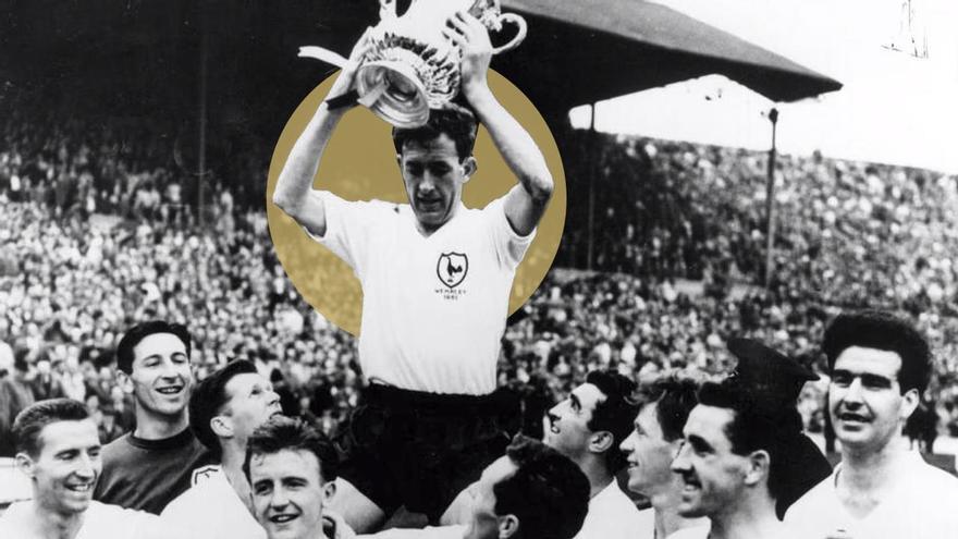 Blanchflower levanta el trofeo de Copa en 1961