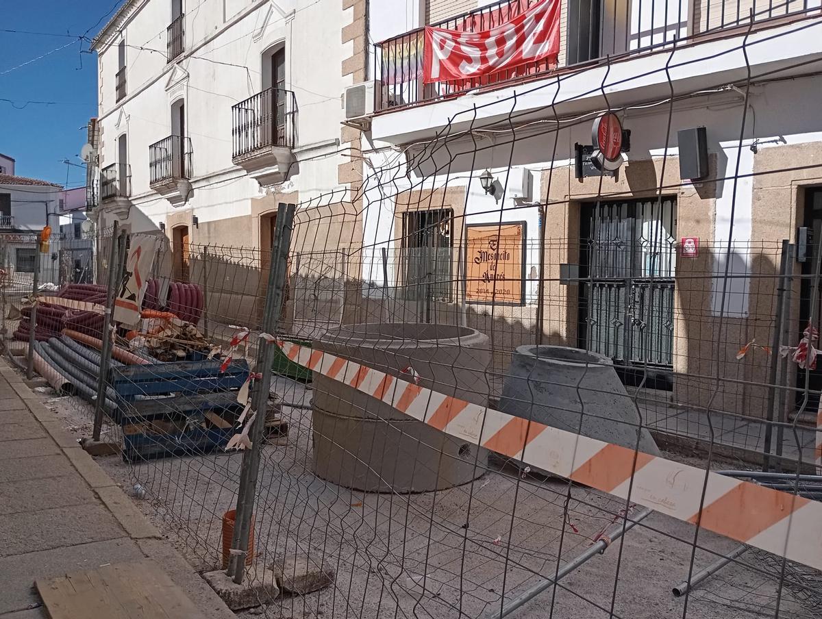 Fotogalería | Quejas por las obras del colector general de Malpartida de Cáceres Fotogalería | Quejas por las obras del colector general de Malpartida de Cáceres