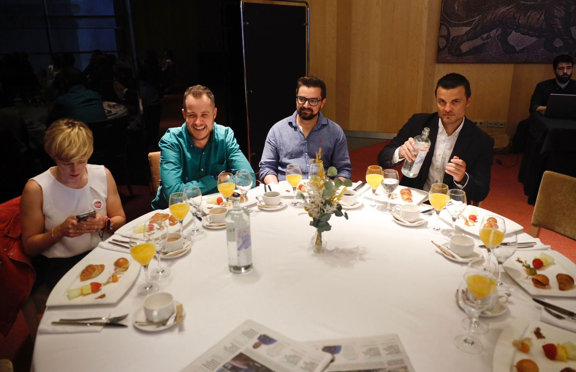 Natalia Chueca, en los Desayunos-Coloquios de EL PERIÓDICO DE ARAGÓN
