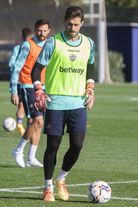 Quico Catalán se acerca a Buñol al entrenamiento