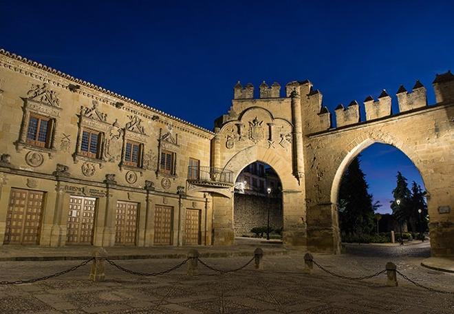 Puerta de Jaén y Arco de Villalar Baeza