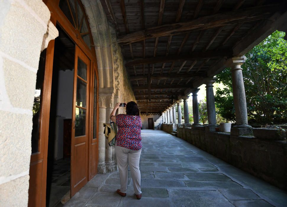 El convento de Santa Clara muestra sus tesoros a los pontevedreses