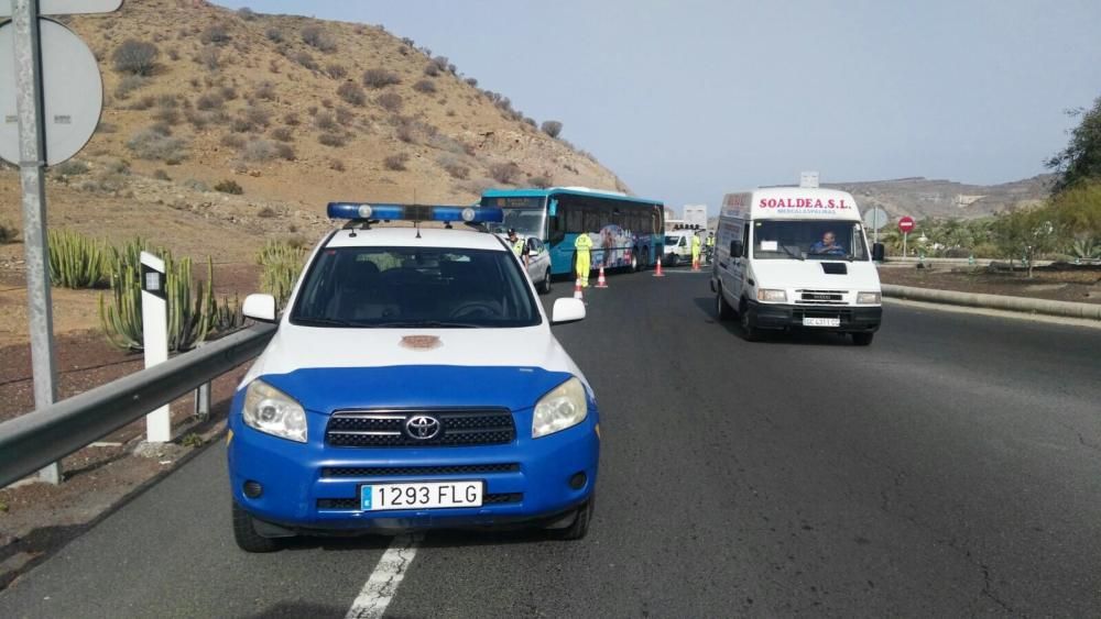 Accidente en la GC-1 en la rotonda de la salida de Puerto Rico