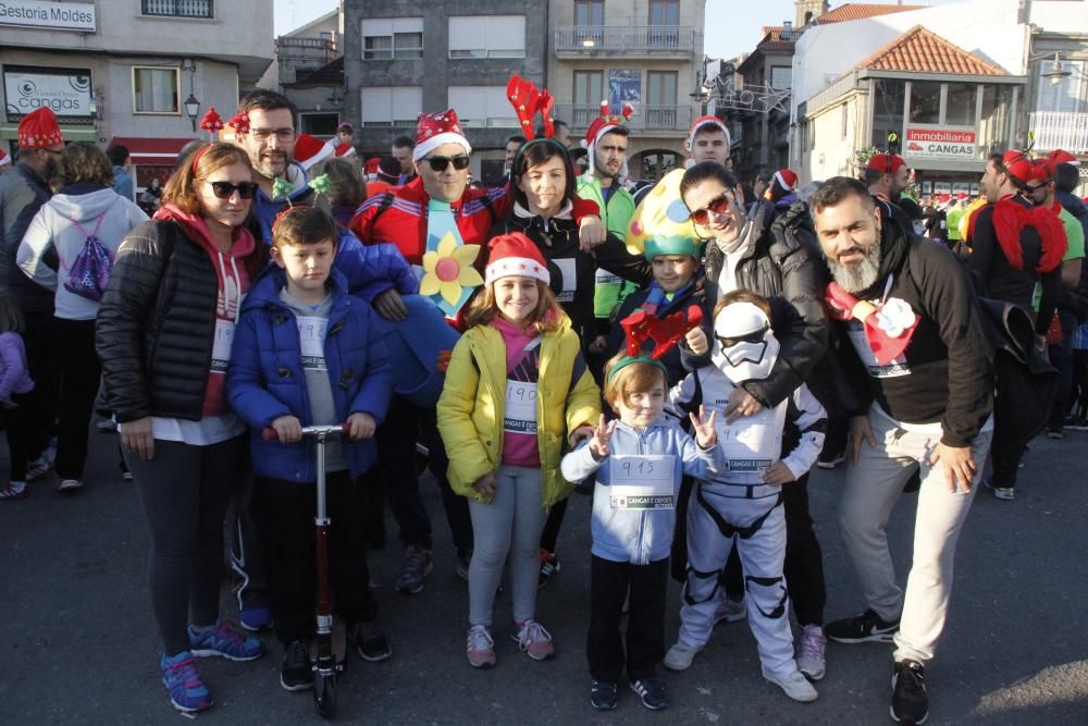 a Asociación de animación cultural "A Illa dos Ratos", en colaboración con el Concello de Cangas, ofreció este año, como novedad, las "precampanadas" destinadas a un público infantil