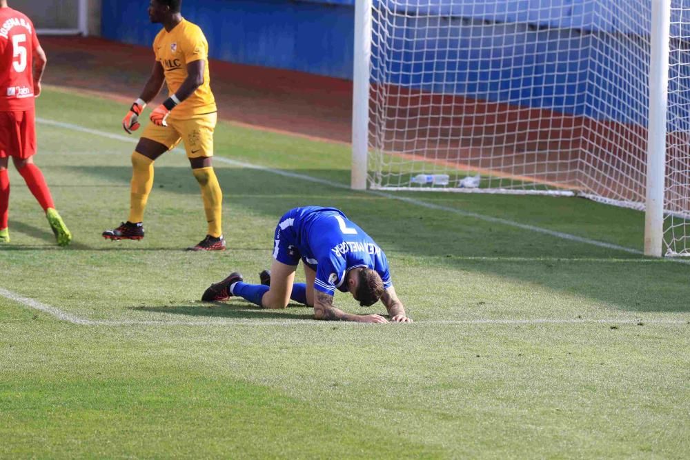 El Lorca Deportiva mejora su imagen pero cae goleado