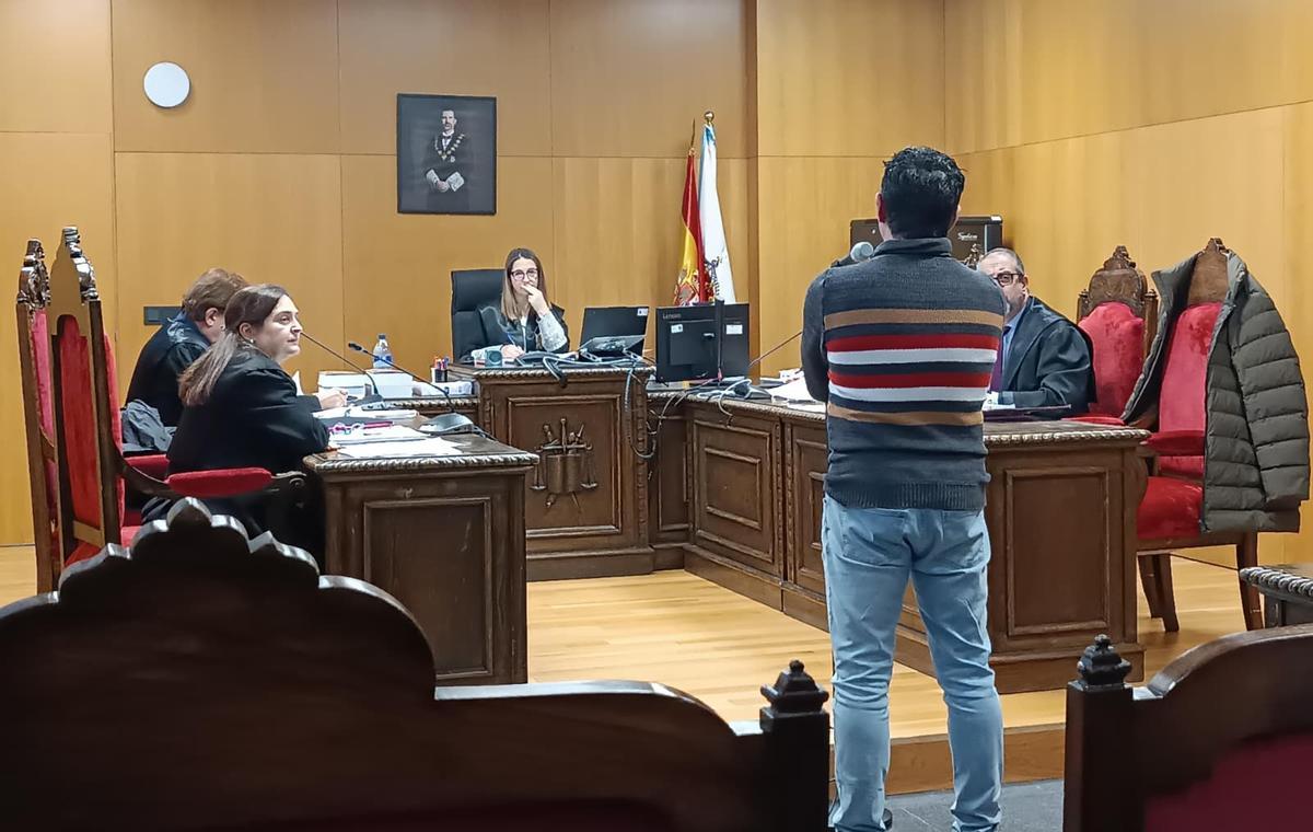 El camionero acusado, ayer, durante su declaración en el juicio.