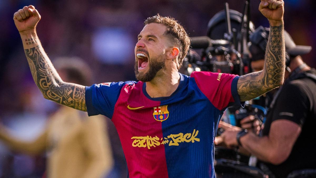Iligo Martínez festeja el triunfo del Barça sobre el Madrid en el clásico.