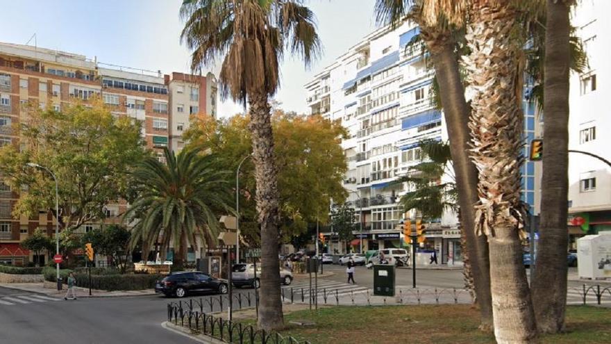 Imagen actual de la plaza Bailén, dividida en dos zonas.