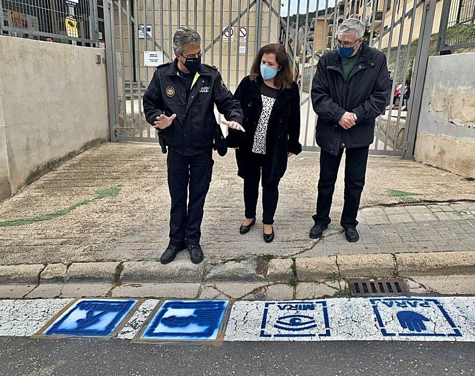 Han empezado en los accesos a los colegios. | INFORMACIÓN