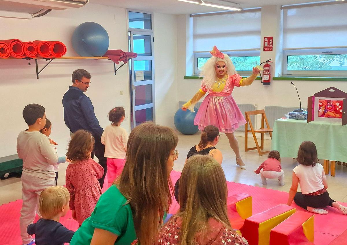 Barda Petarda en un espectacle drag infantil.