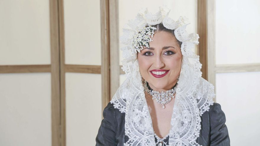 Adriana Vico Melgar, candidata de la Hoguera Diputació-Renfe