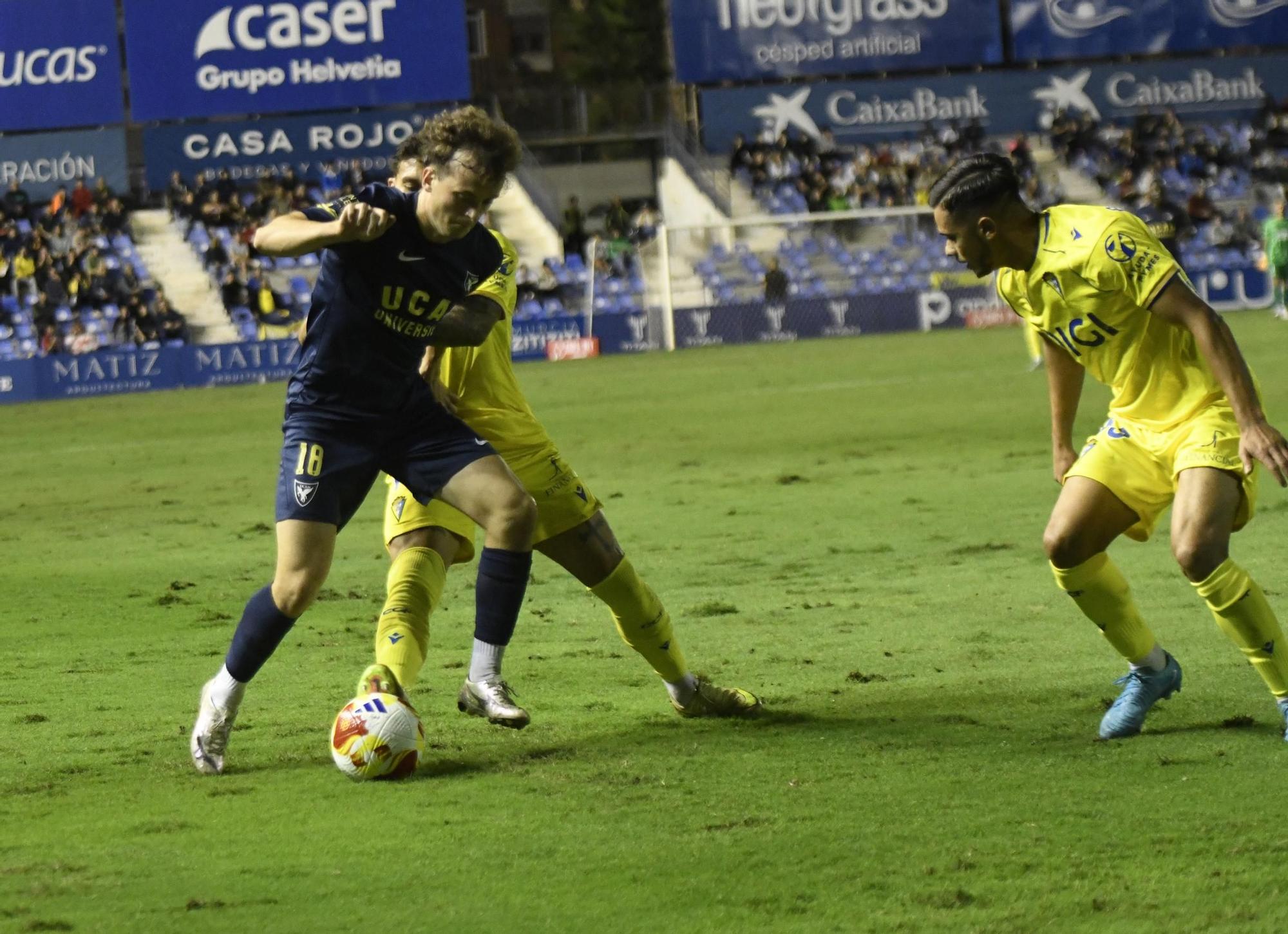 Imágenes del partido de la Copa del Rey UCAM Murcia - Cádiz