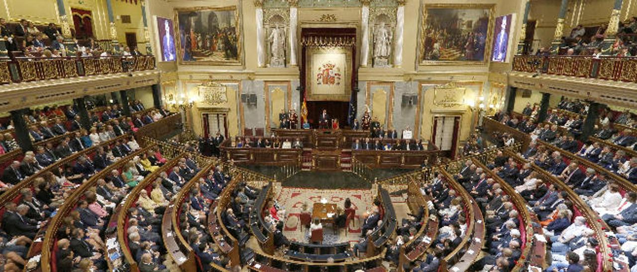 El Congreso de los Diputados vivió ayer una cita histórica con la conmemoración de los 40 años de las primeras elecciones tras la dictadura.