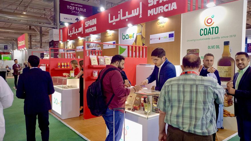 En busca de oportunidades comerciales en Arabia Saudita