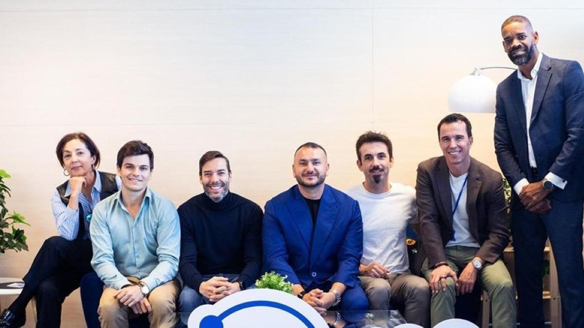 El equipo de Bit2Me.
