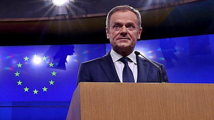 Tusk es reunirà avui amb la primera ministra britànica, Theresa May.