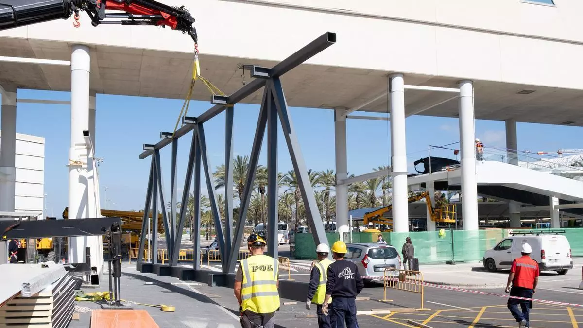 El aeropuerto de Palma aún en obras se somete a otra prueba de estrés con el inicio de la Semana Santa y la temporada turística