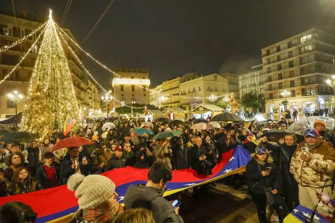 Decenas de personas piden "libertad" para Venezuela en València