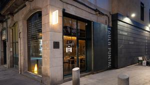 La entrada del restaurante Taula Puntal.