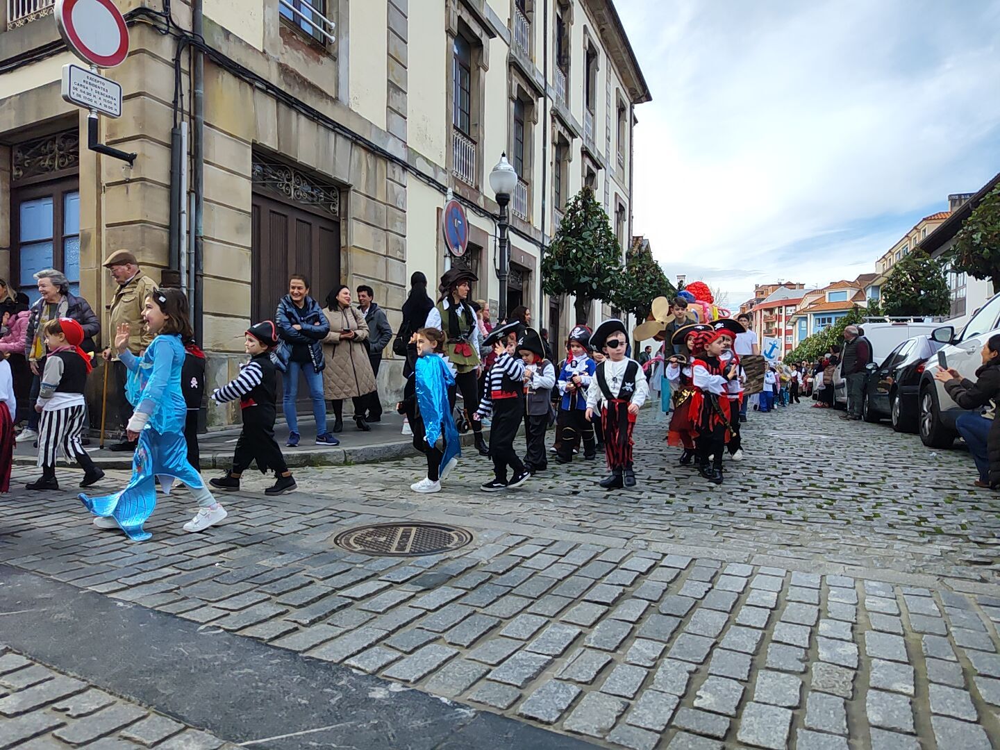 Un viaje por el mundo y a la naturaleza: así han celebrado los colegios de Villaviciosa el carnaval