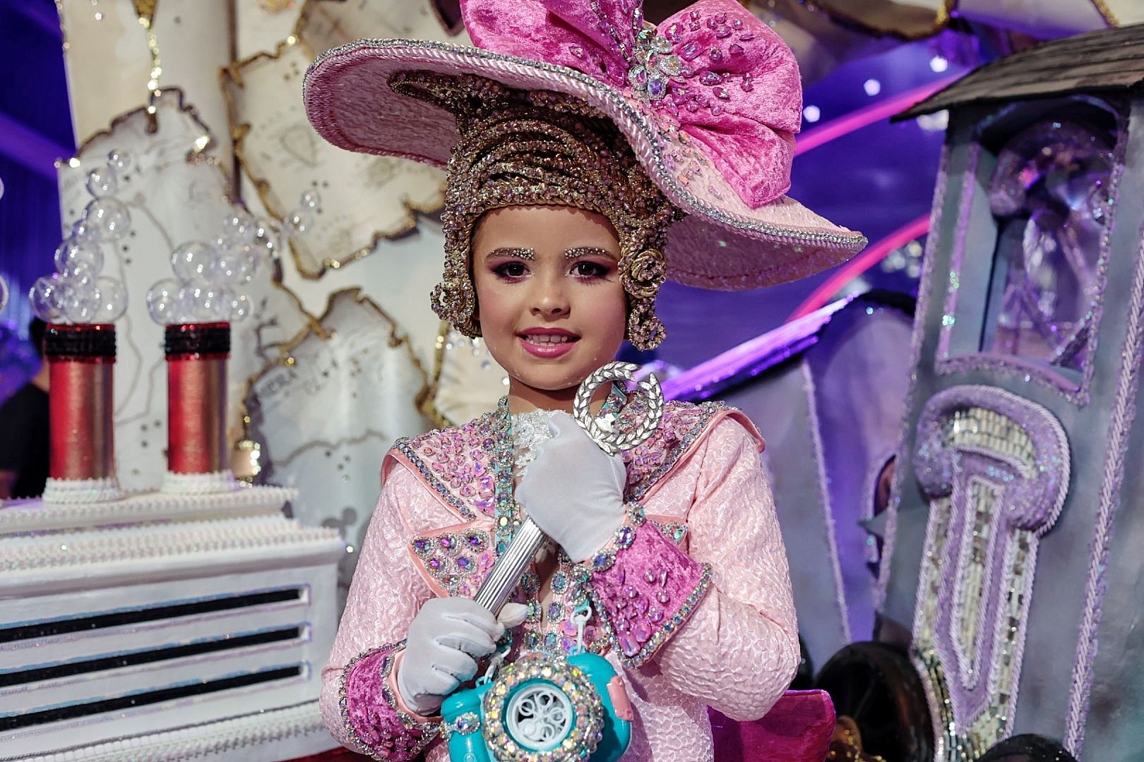 Gala de elección de la reina infantil del Carnaval de Santa Cruz de