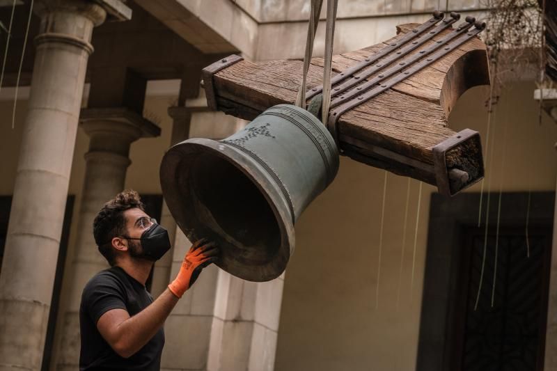 Colocación de la campana de San Francisco