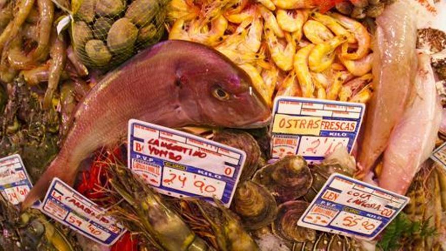 Pescados y mariscos en uno de los puestos del Mercado de Vegueta de Las Palmas de Gran Canaria.