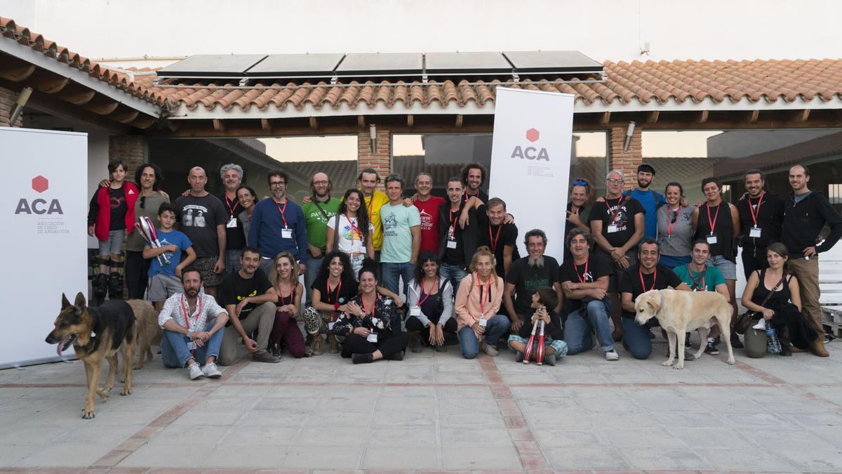 Algunos de los profesionales del circo que participarán en la jornada dedica al sector en Córdoba.